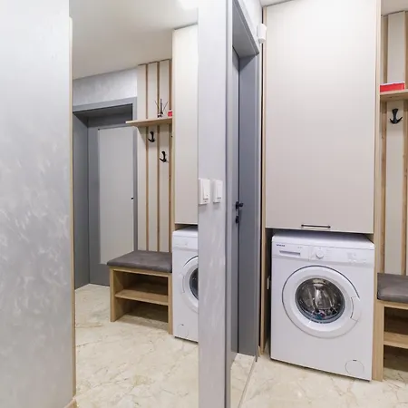 Ldv 13 Free Private Parking Apartment *
