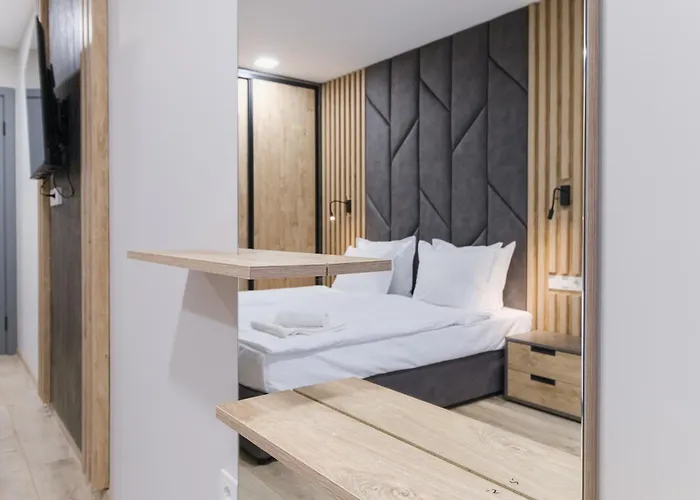 Ldv 13 Free Private Parking